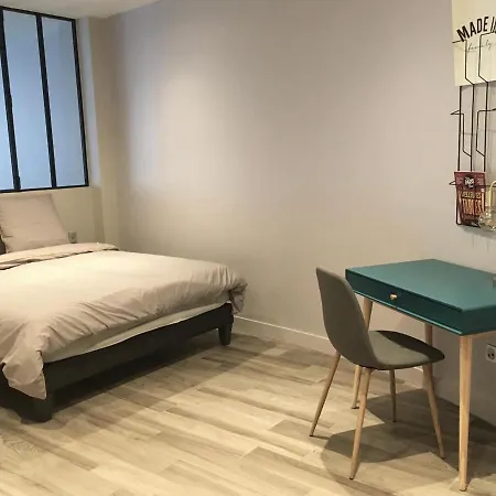 2 Pieces Proche Metro, Apartamento Montrouge